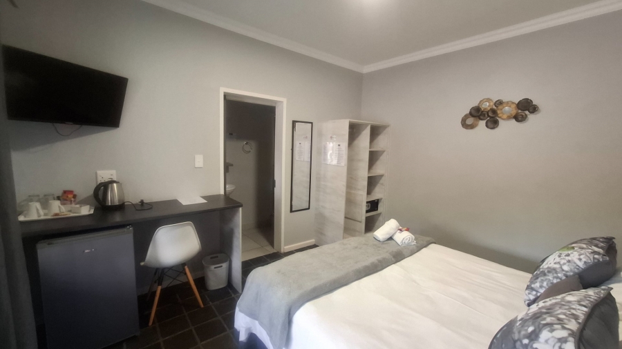 5 Bedroom Property for Sale in Blanco Western Cape